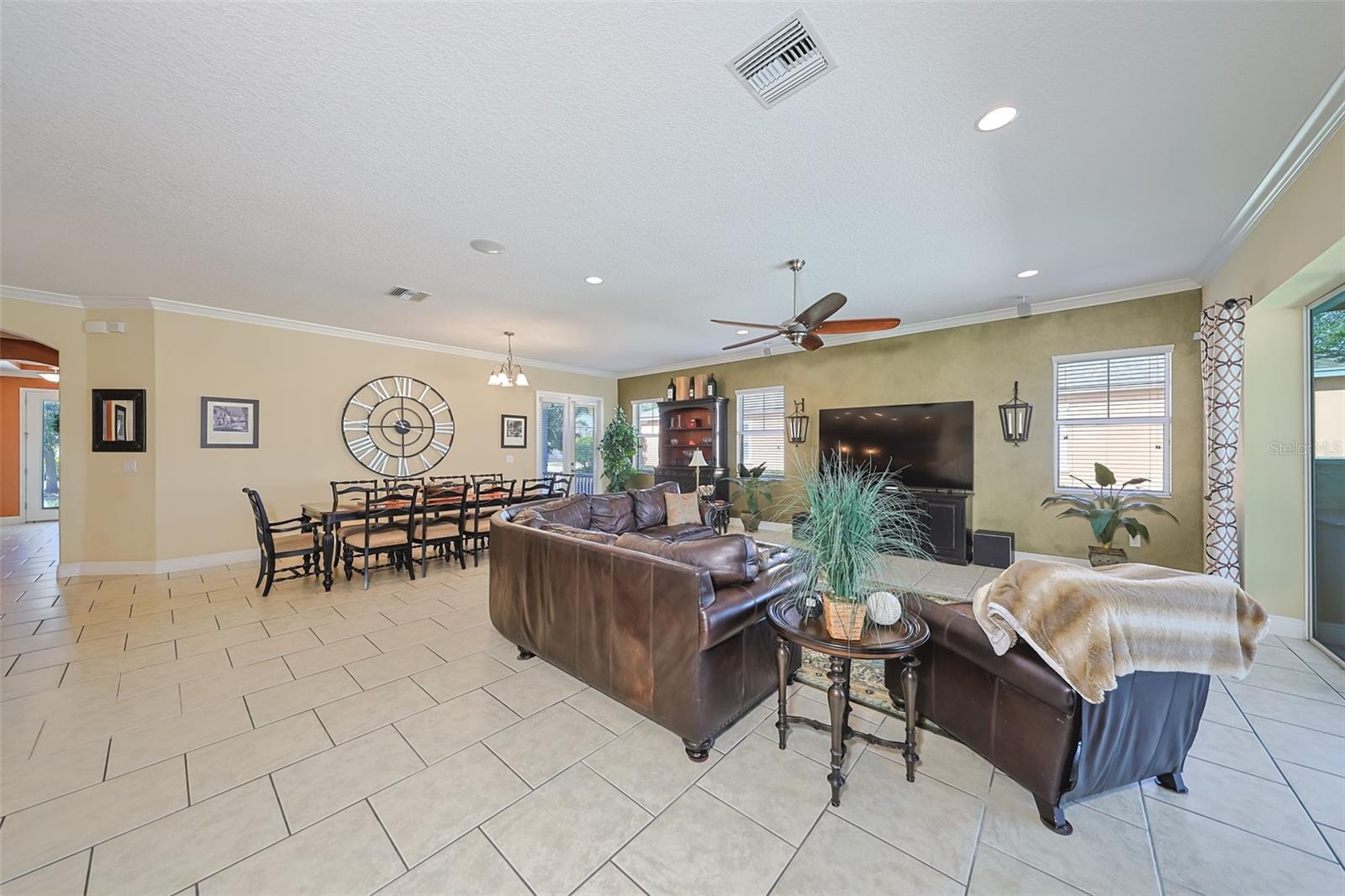 Image 14 of 74 For 613 Manns Harbor Drive