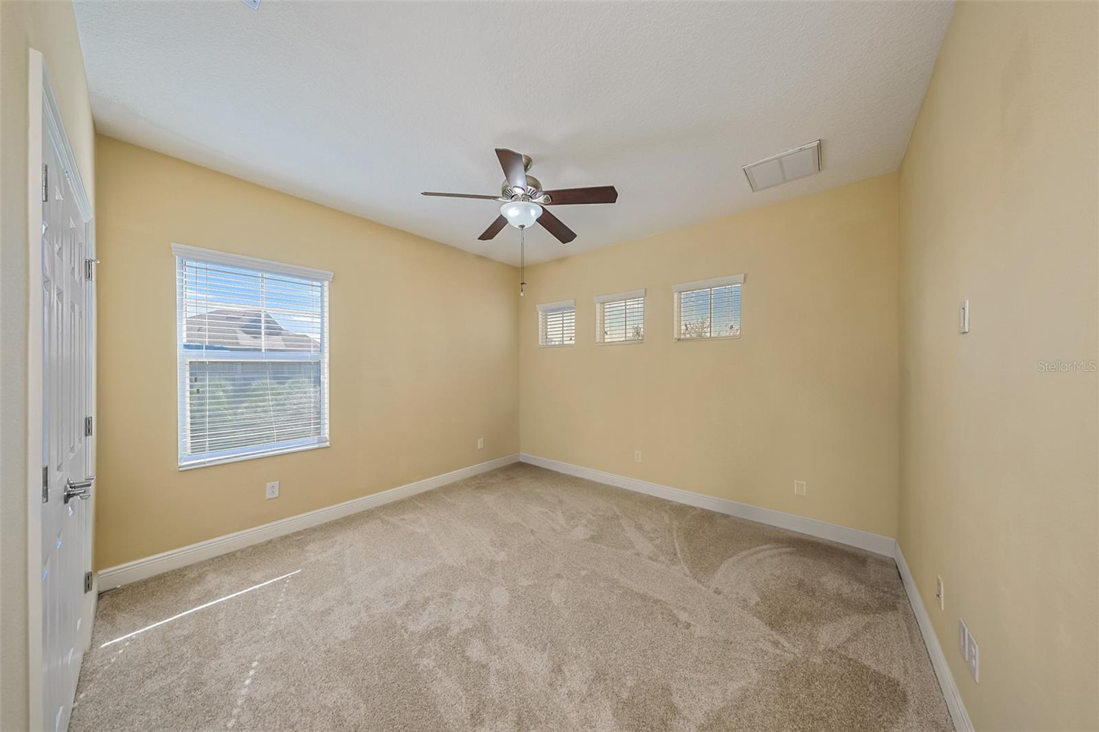 Image 35 of 74 For 613 Manns Harbor Drive