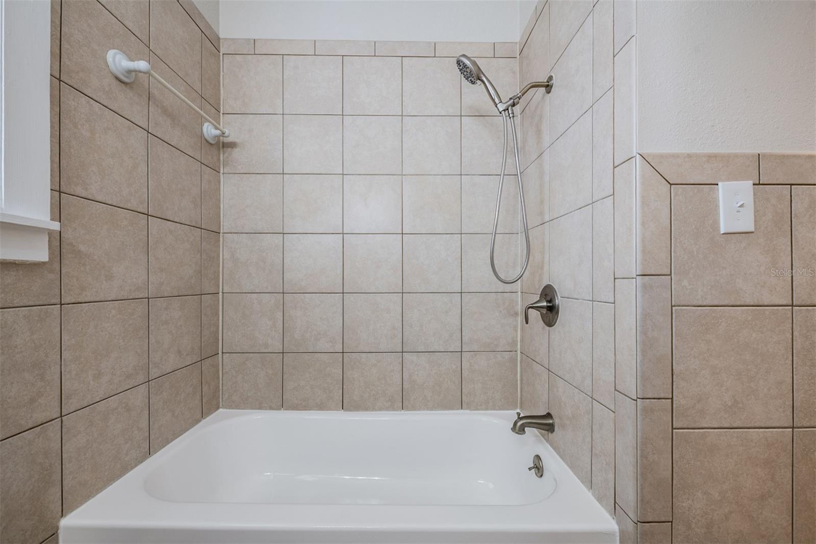 Image 9 of 18 For 4128 Pecan Drive