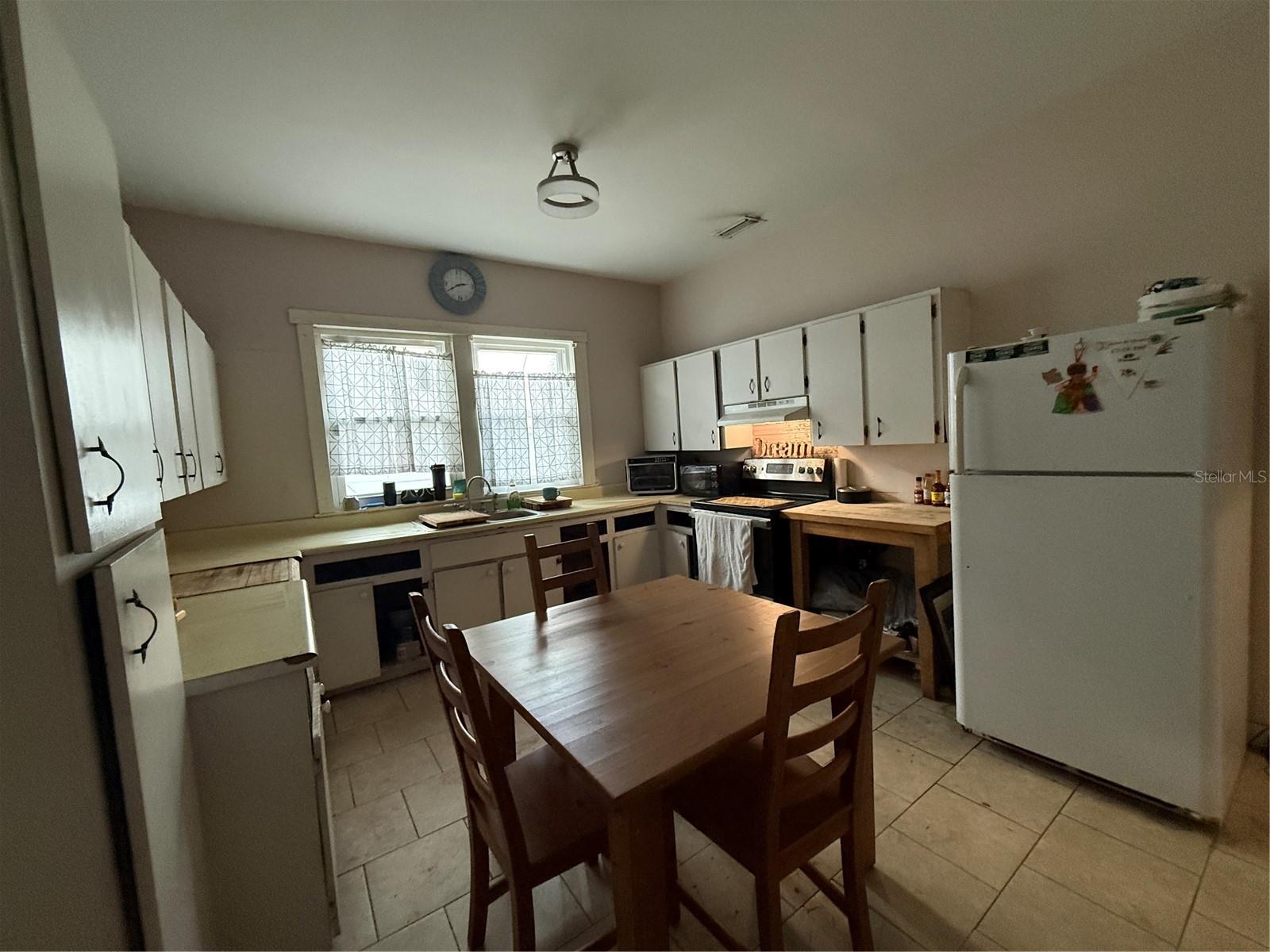 Image 5 of 15 For 2703 Moody Avenue