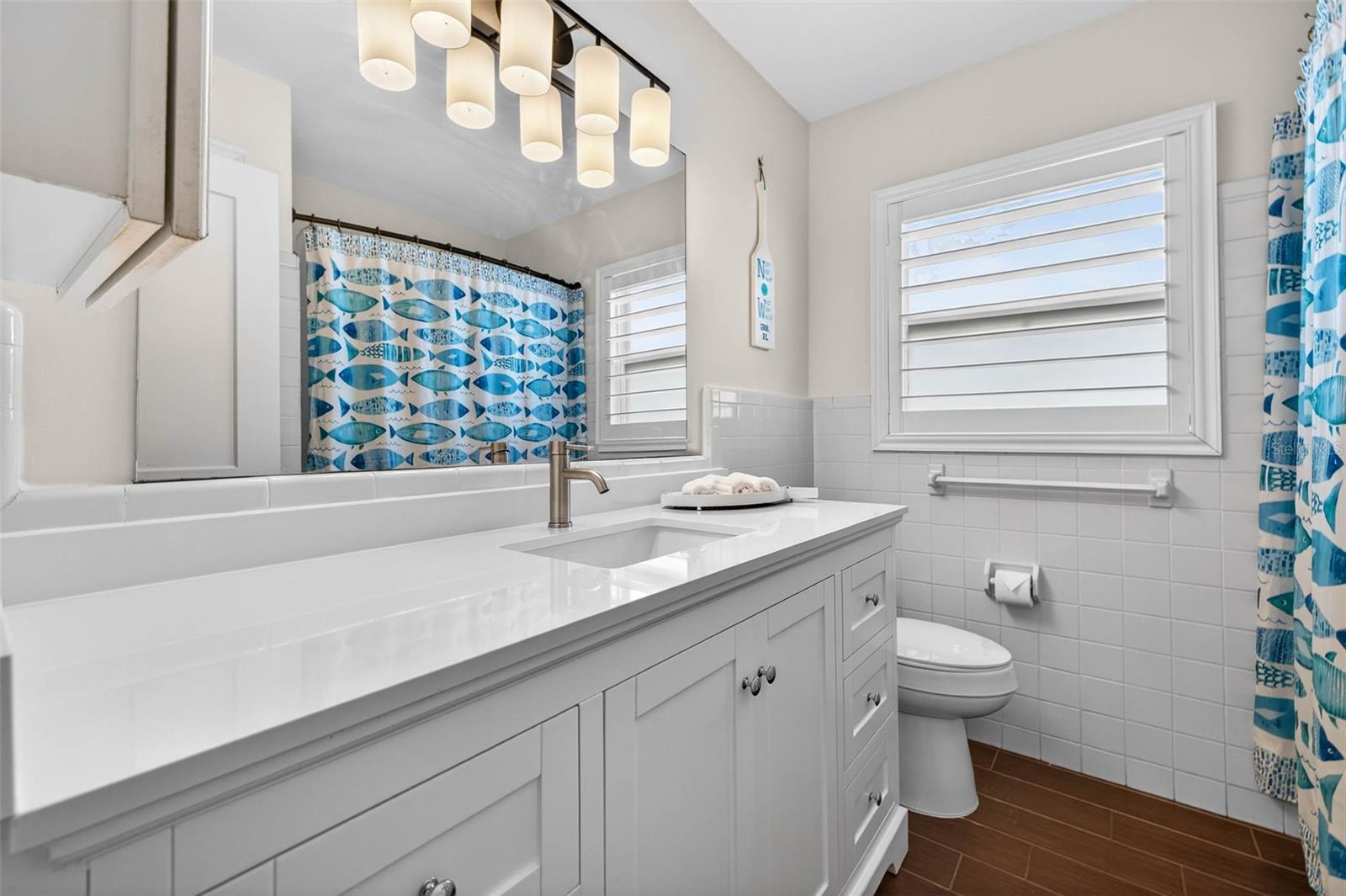 Image 33 of 51 For 333 La Hacienda Drive