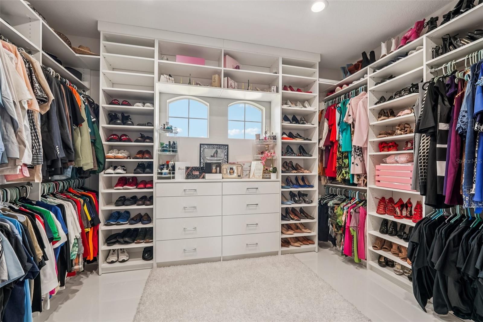 Listing photo id 43 for 5027 Lake Toscana Drive