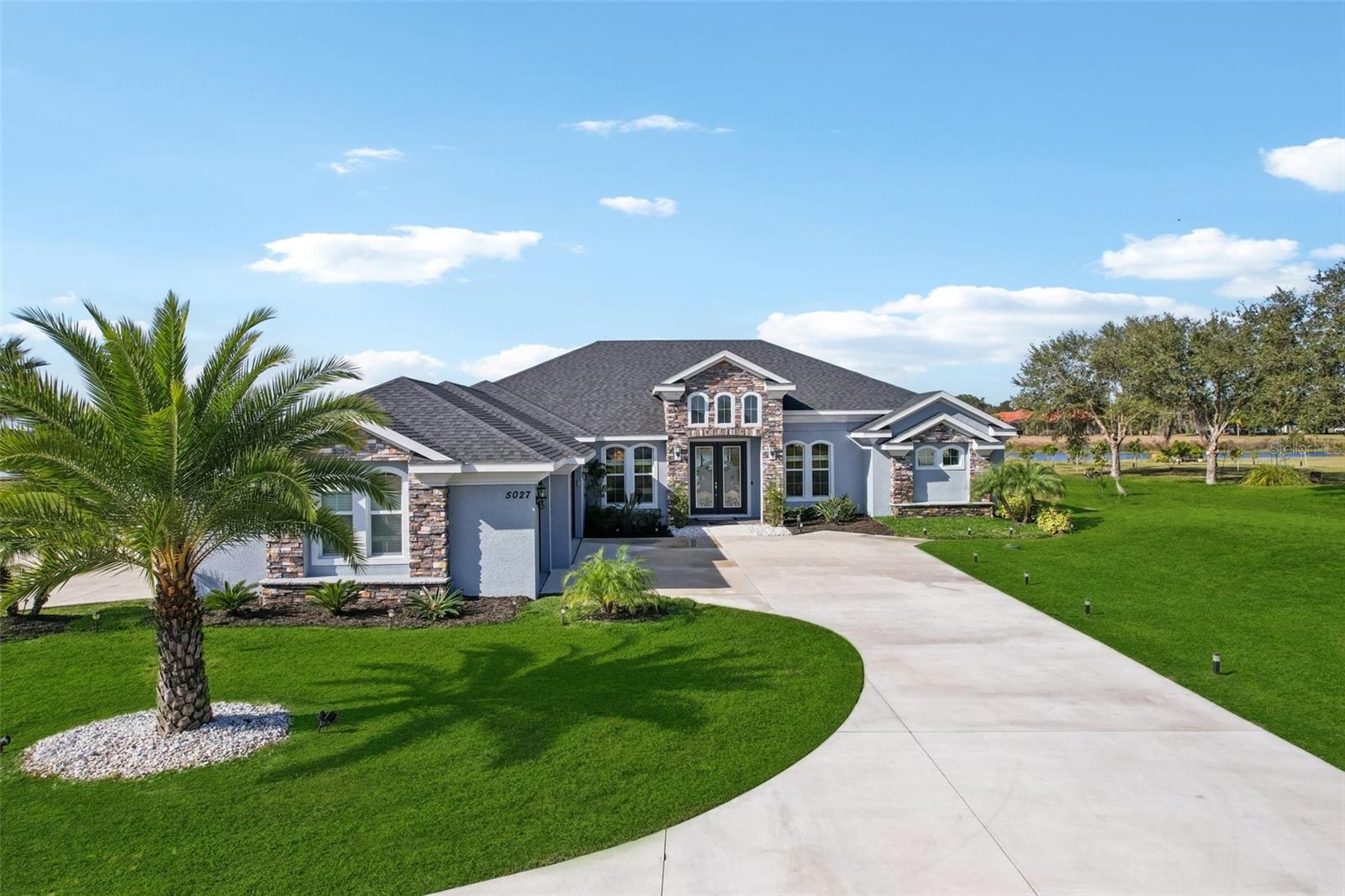 Listing photo id 67 for 5027 Lake Toscana Drive