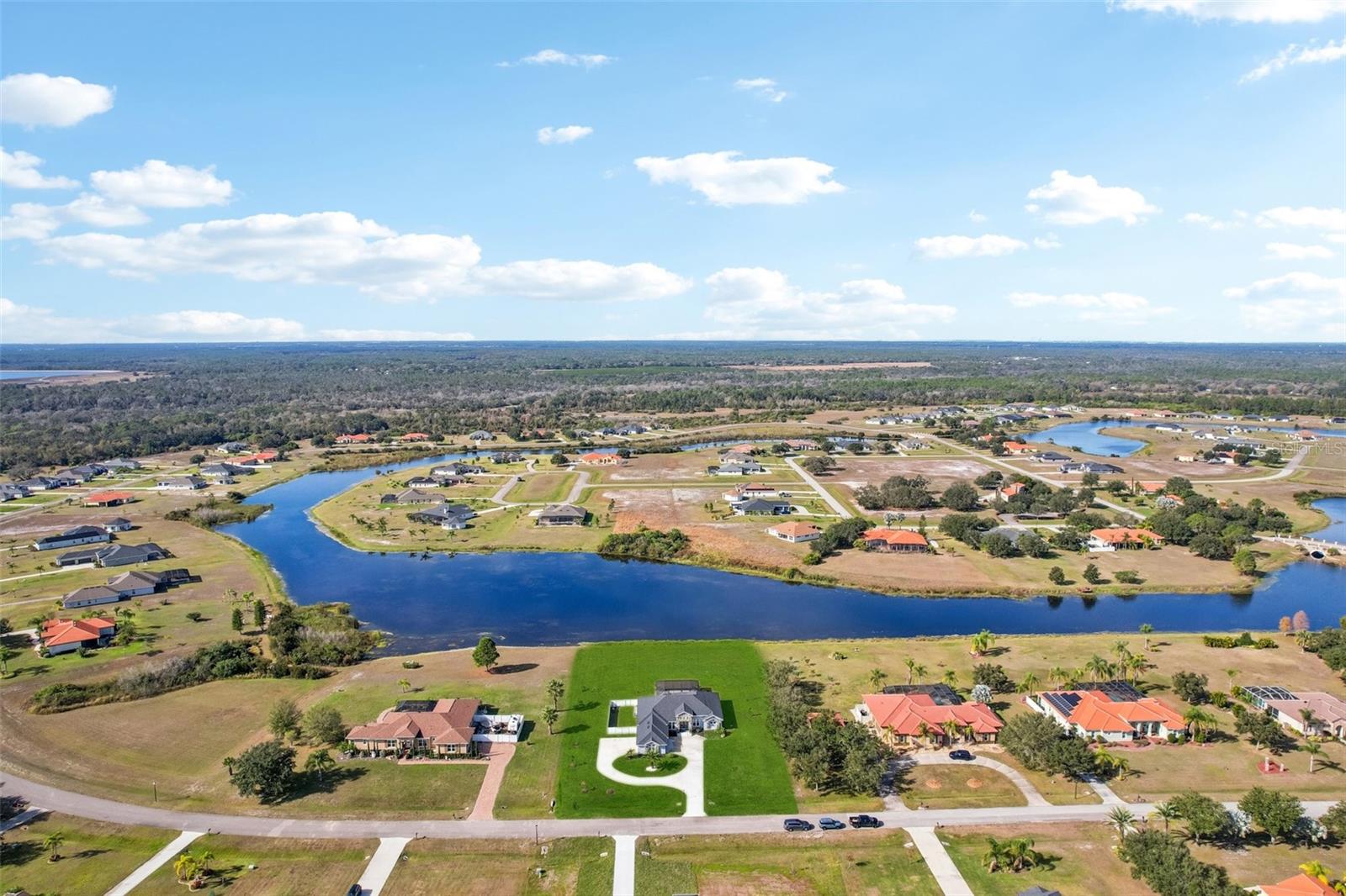 Listing photo id 69 for 5027 Lake Toscana Drive