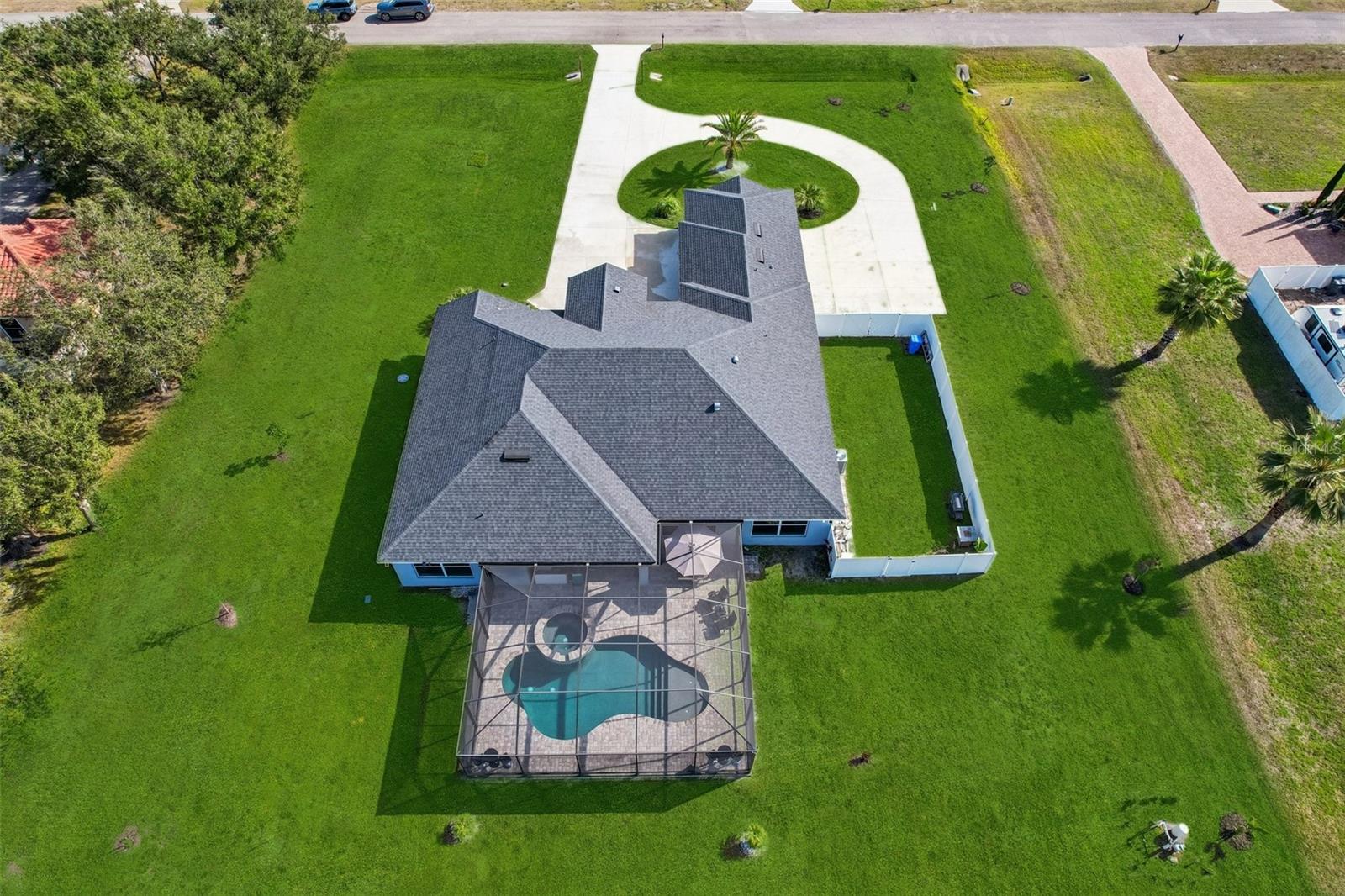 Listing photo id 75 for 5027 Lake Toscana Drive