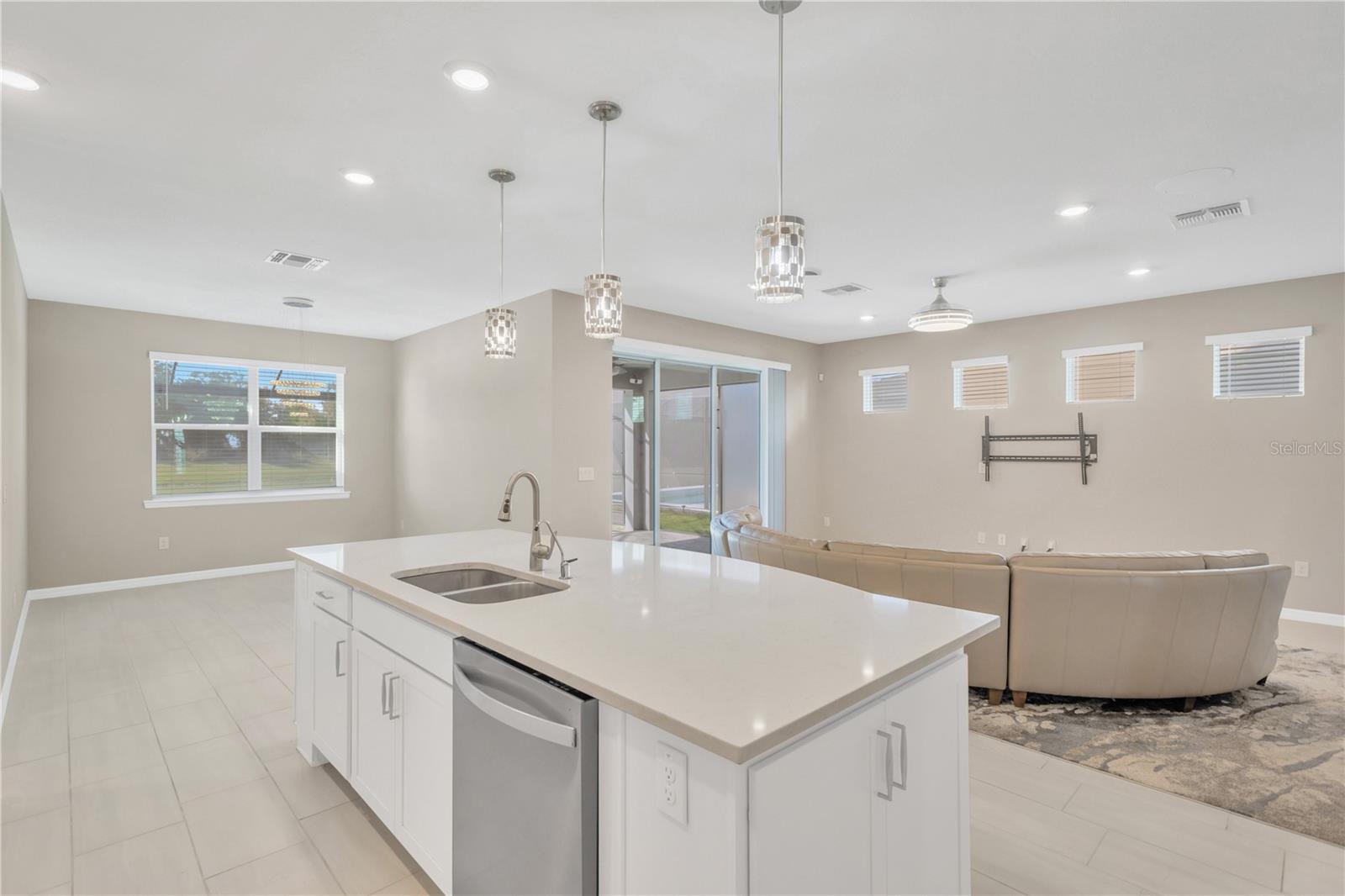 Image 16 of 50 For 9107 Rally Spring Loop