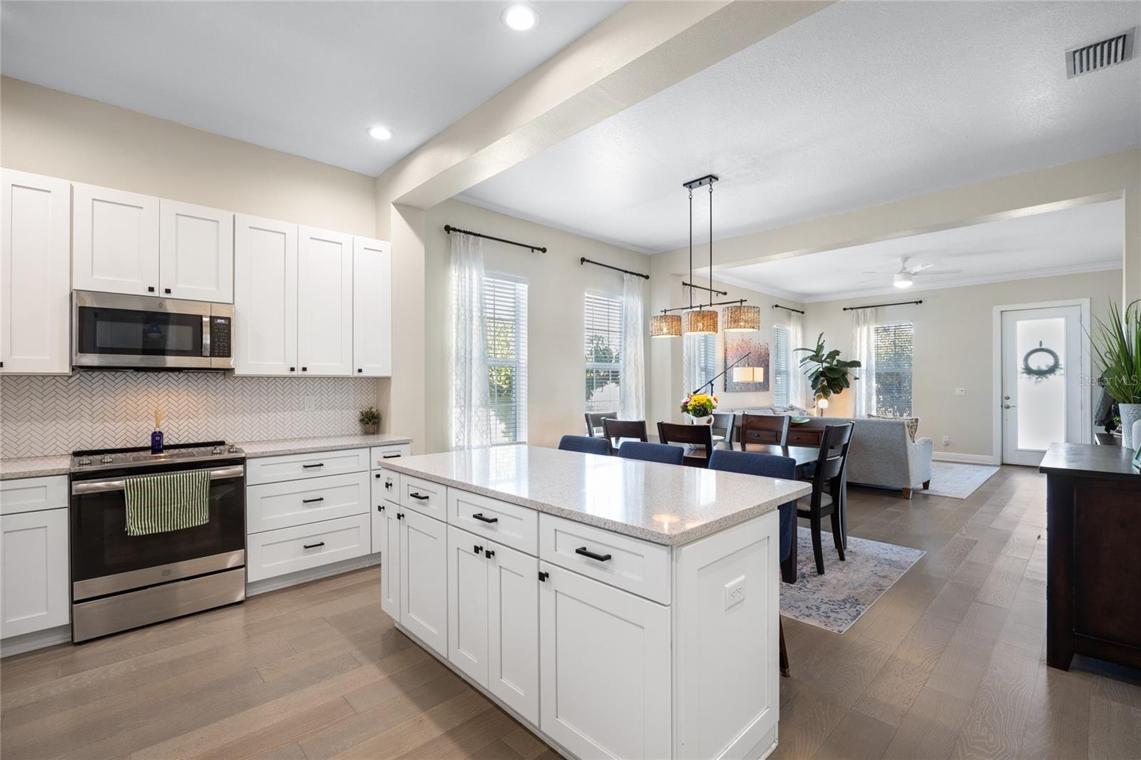 Image 12 of 42 For 1854 13th Avenue N