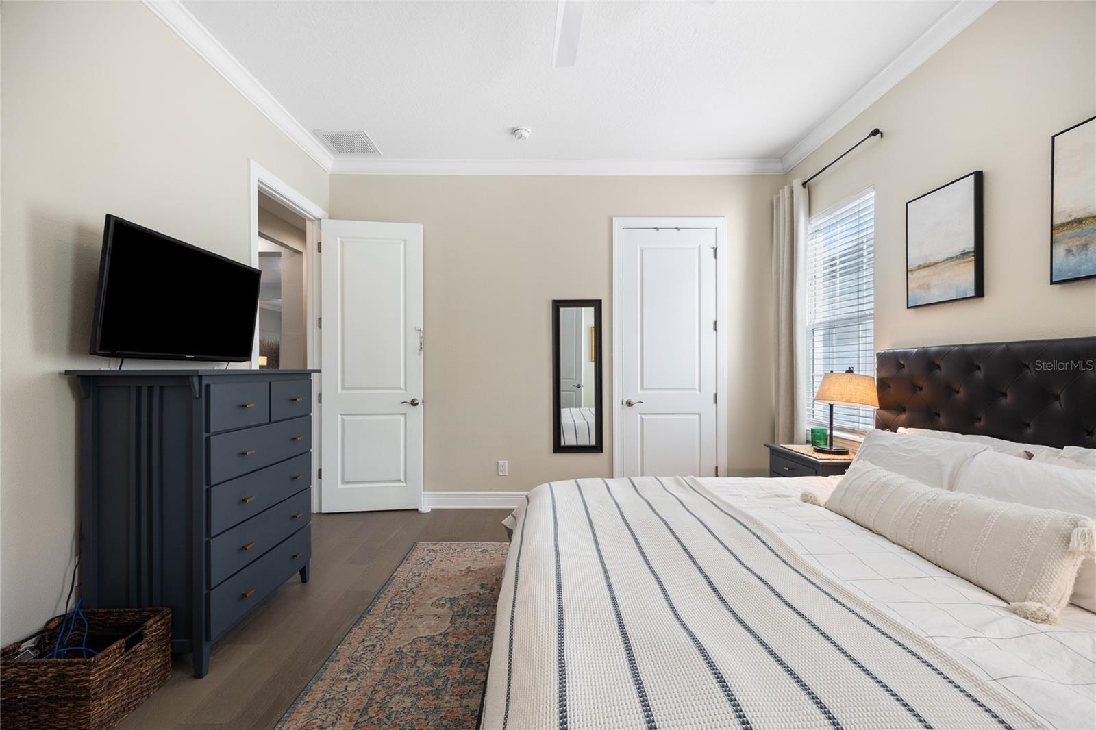 Image 17 of 42 For 1854 13th Avenue N