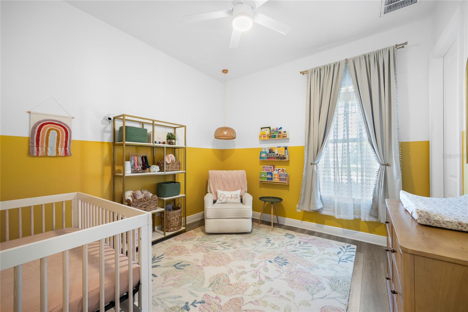 Image 22 of 42 For 1854 13th Avenue N