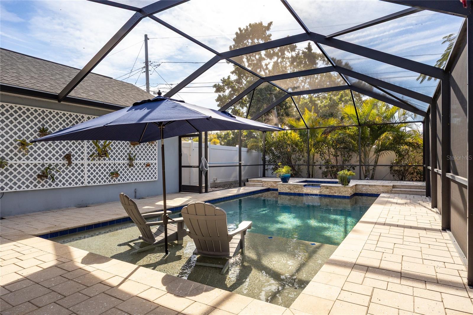 Image 36 of 42 For 1854 13th Avenue N