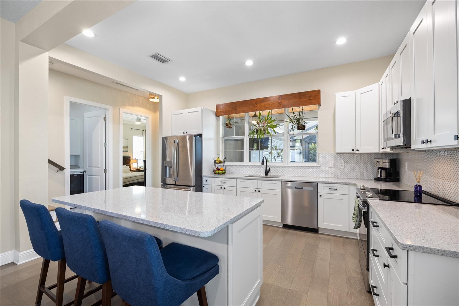 Image 9 of 42 For 1854 13th Avenue N