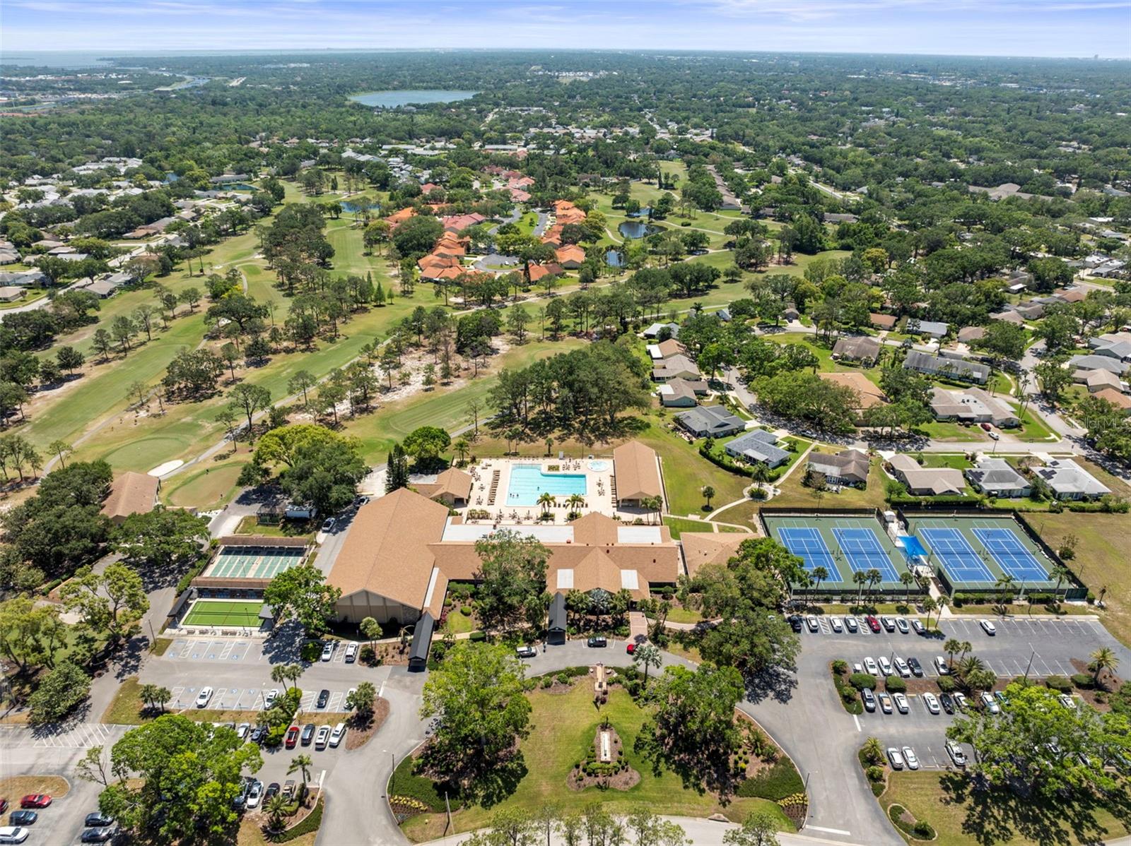 Image 32 of 42 For 2735 Sherbrooke Lane D