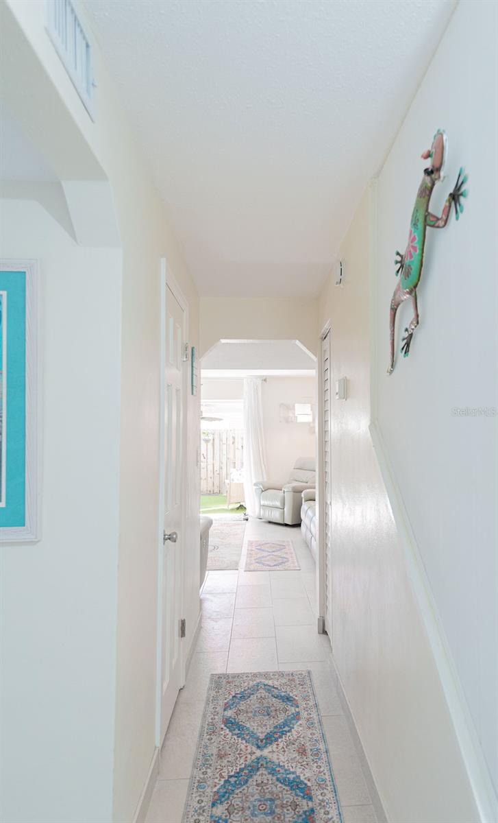 Image 11 of 53 For 2250 Palmetto Avenue 220