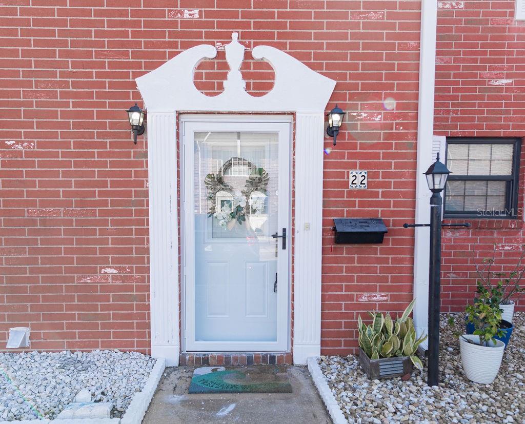 Image 2 of 53 For 2250 Palmetto Avenue 220