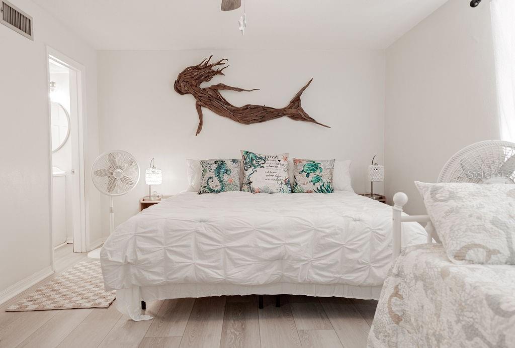 Image 21 of 53 For 2250 Palmetto Avenue 220