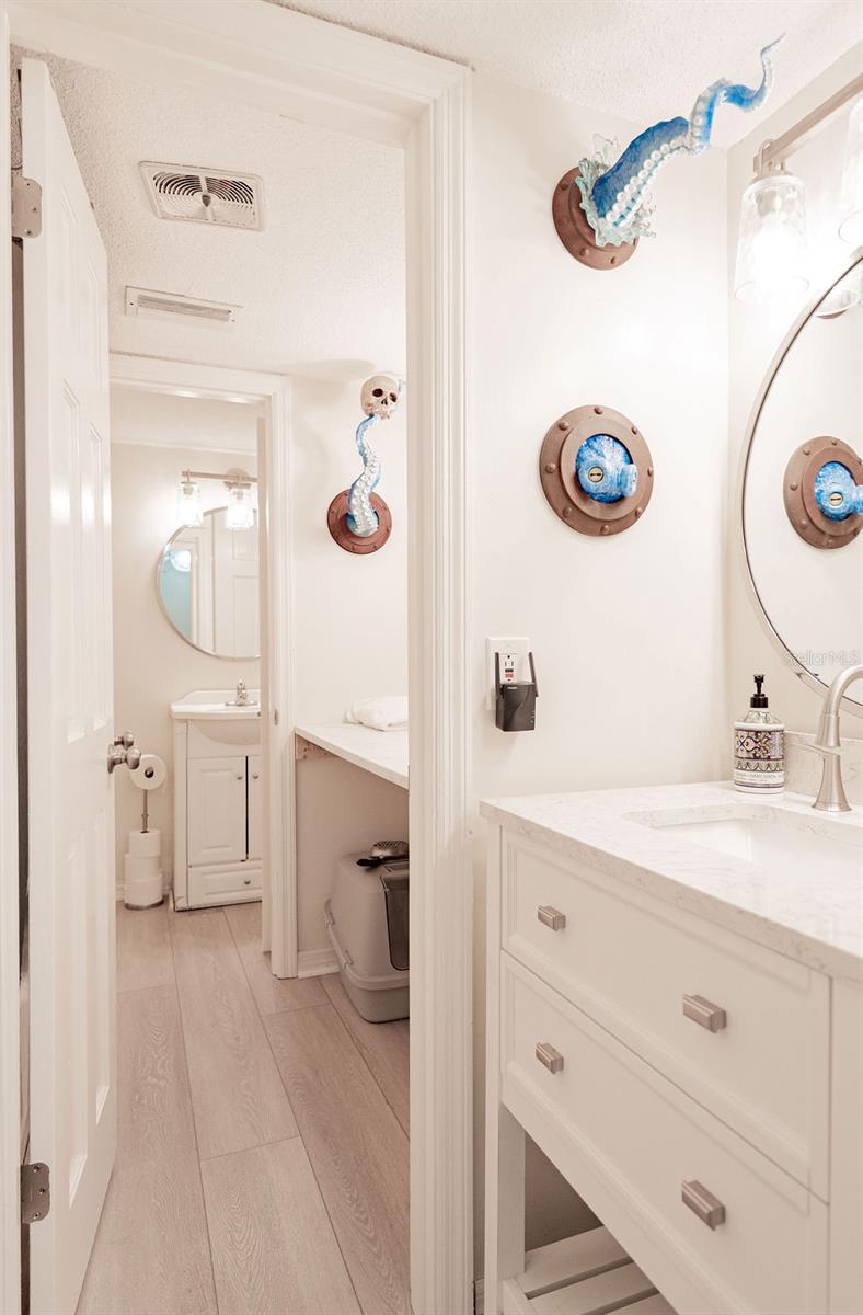 Image 29 of 53 For 2250 Palmetto Avenue 220