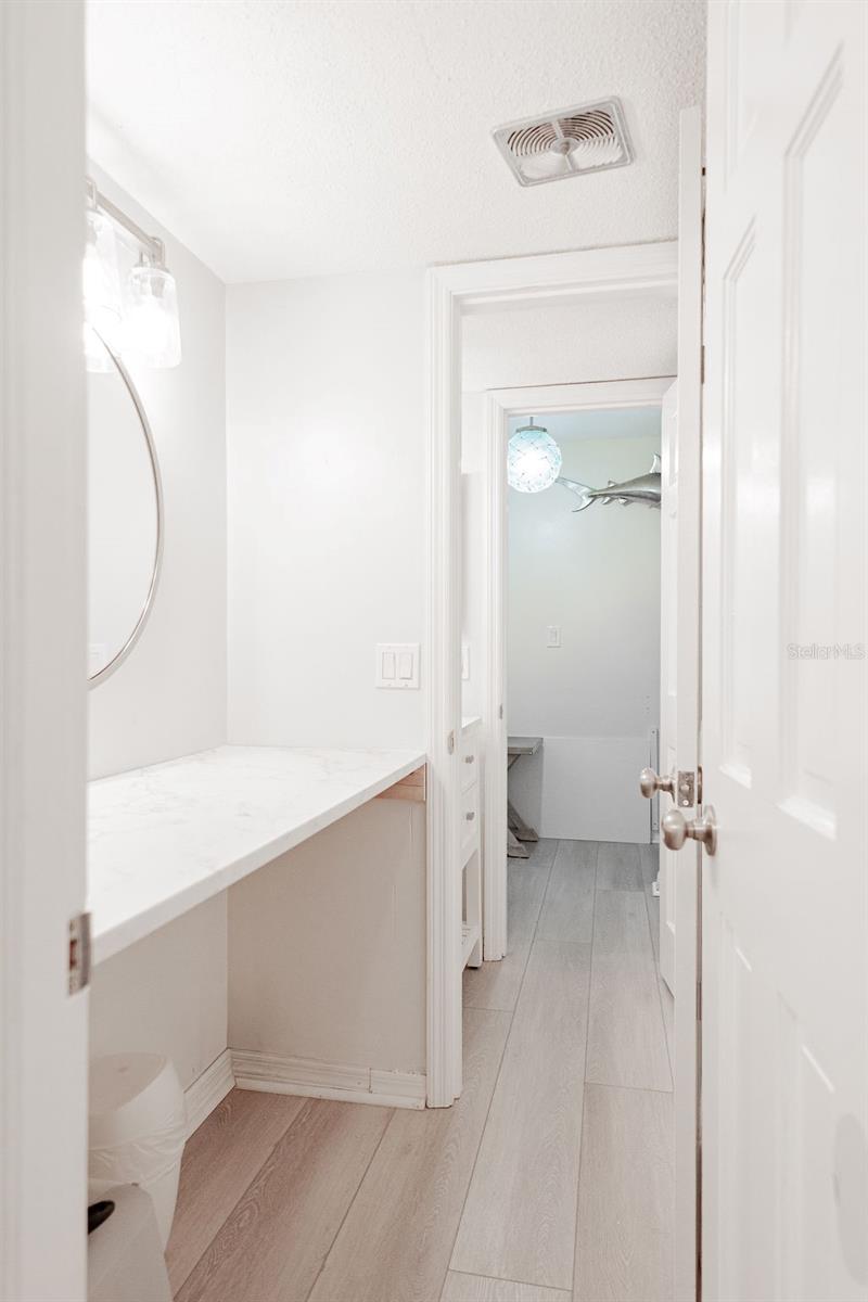 Image 36 of 53 For 2250 Palmetto Avenue 220