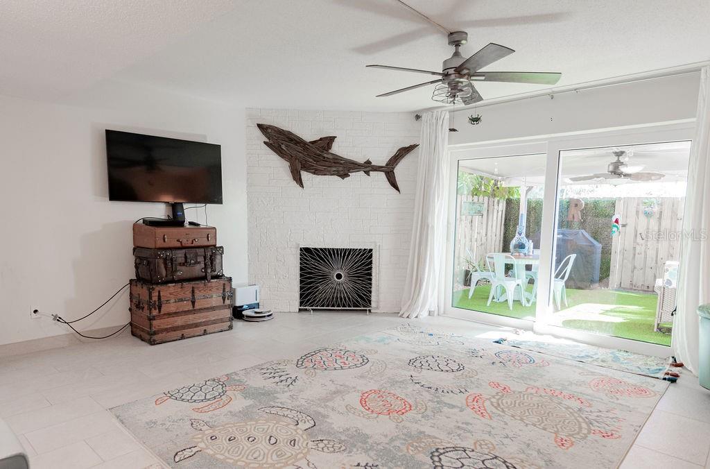 Image 5 of 53 For 2250 Palmetto Avenue 220