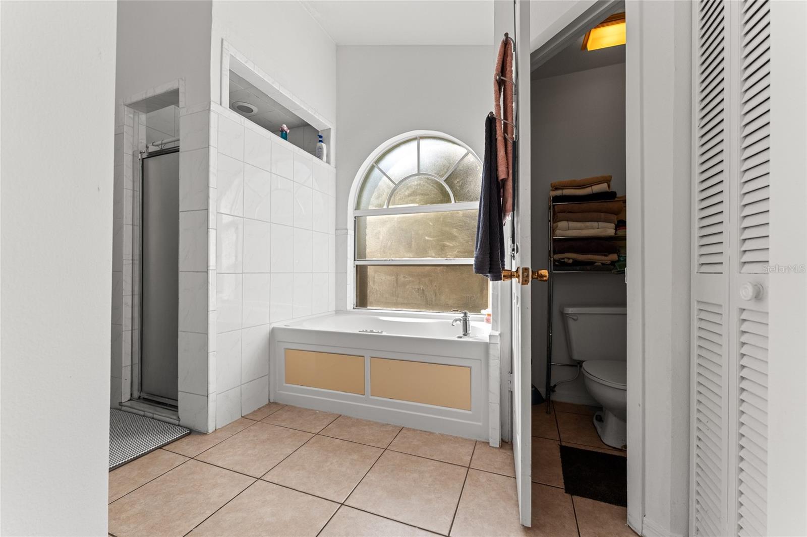 Image 22 of 57 For 24134 Hampton Place