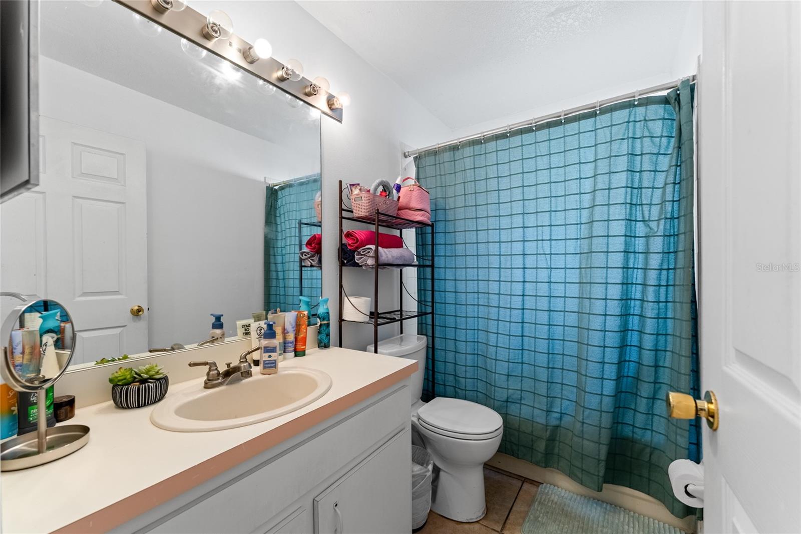 Image 26 of 57 For 24134 Hampton Place