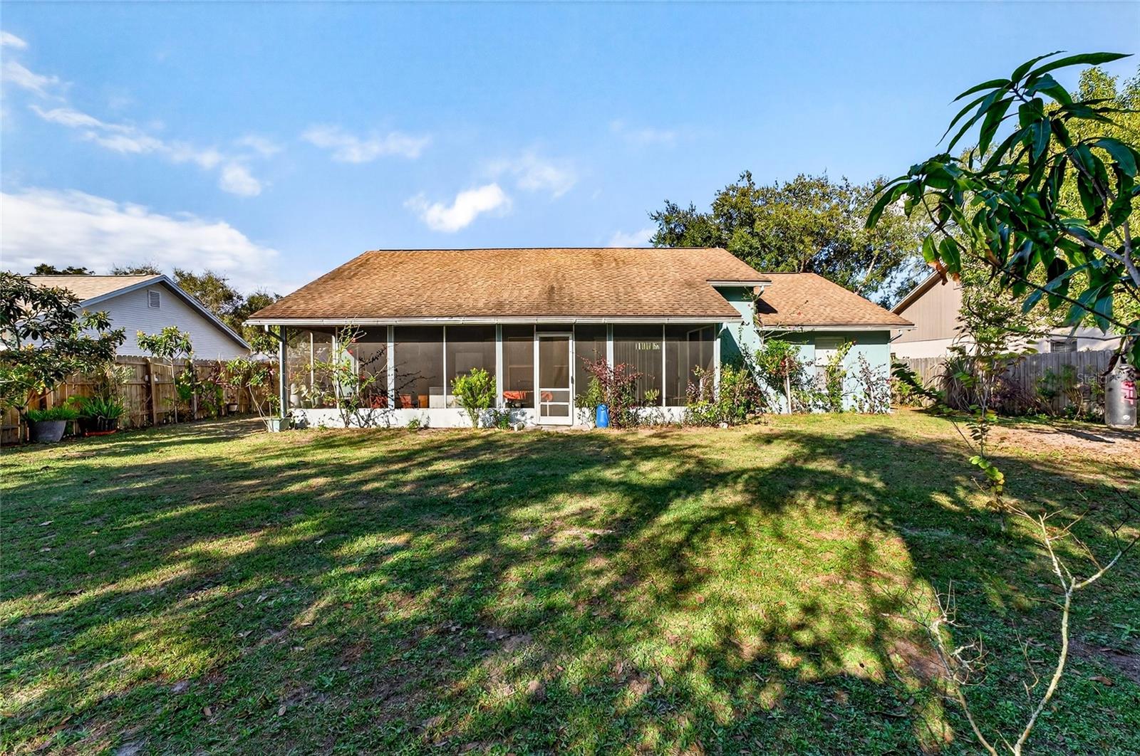 Image 33 of 57 For 24134 Hampton Place