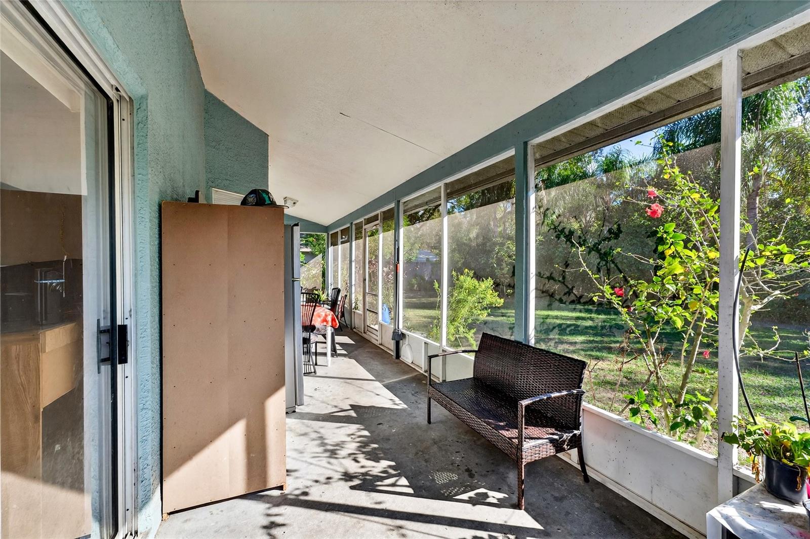 Image 37 of 57 For 24134 Hampton Place