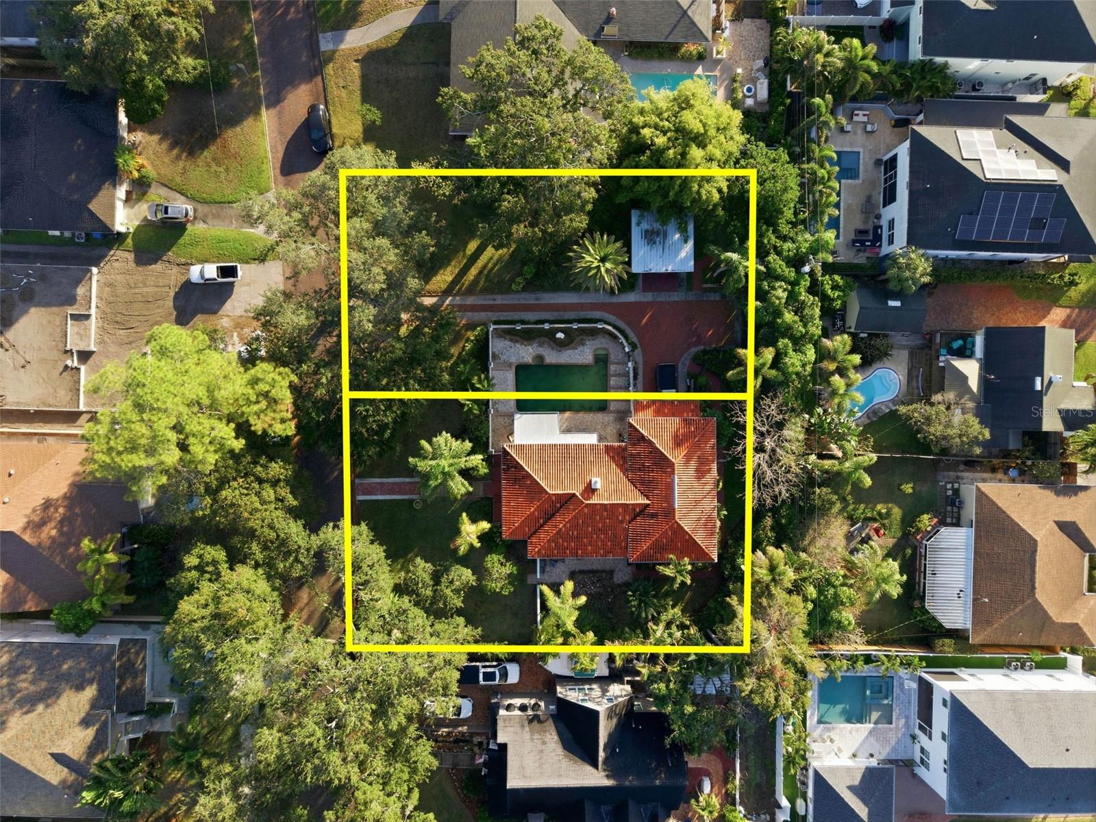 Image 5 of 9 For 720 35th Avenue N