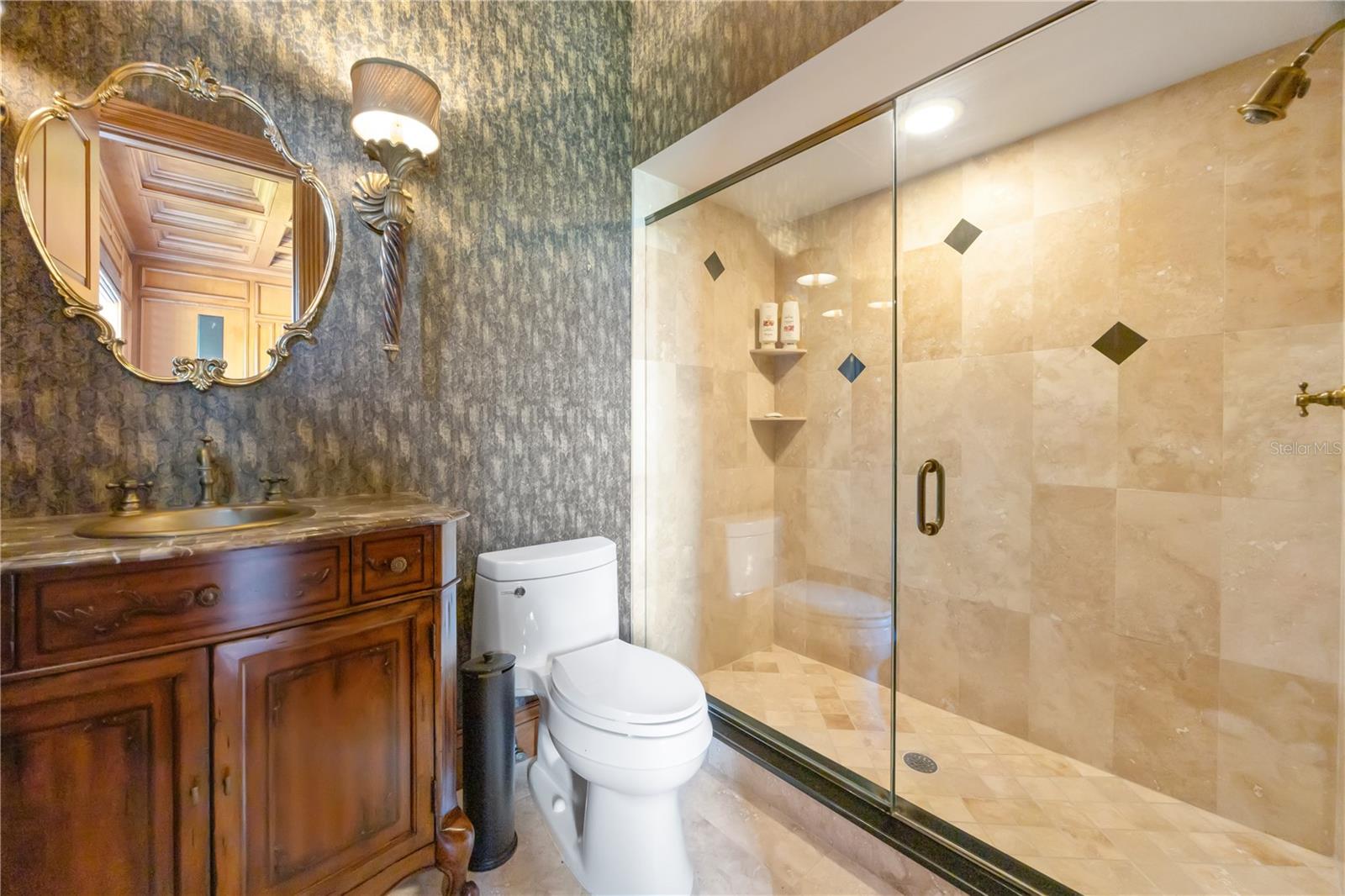 Listing photo id 19 for 80 Shore Drive