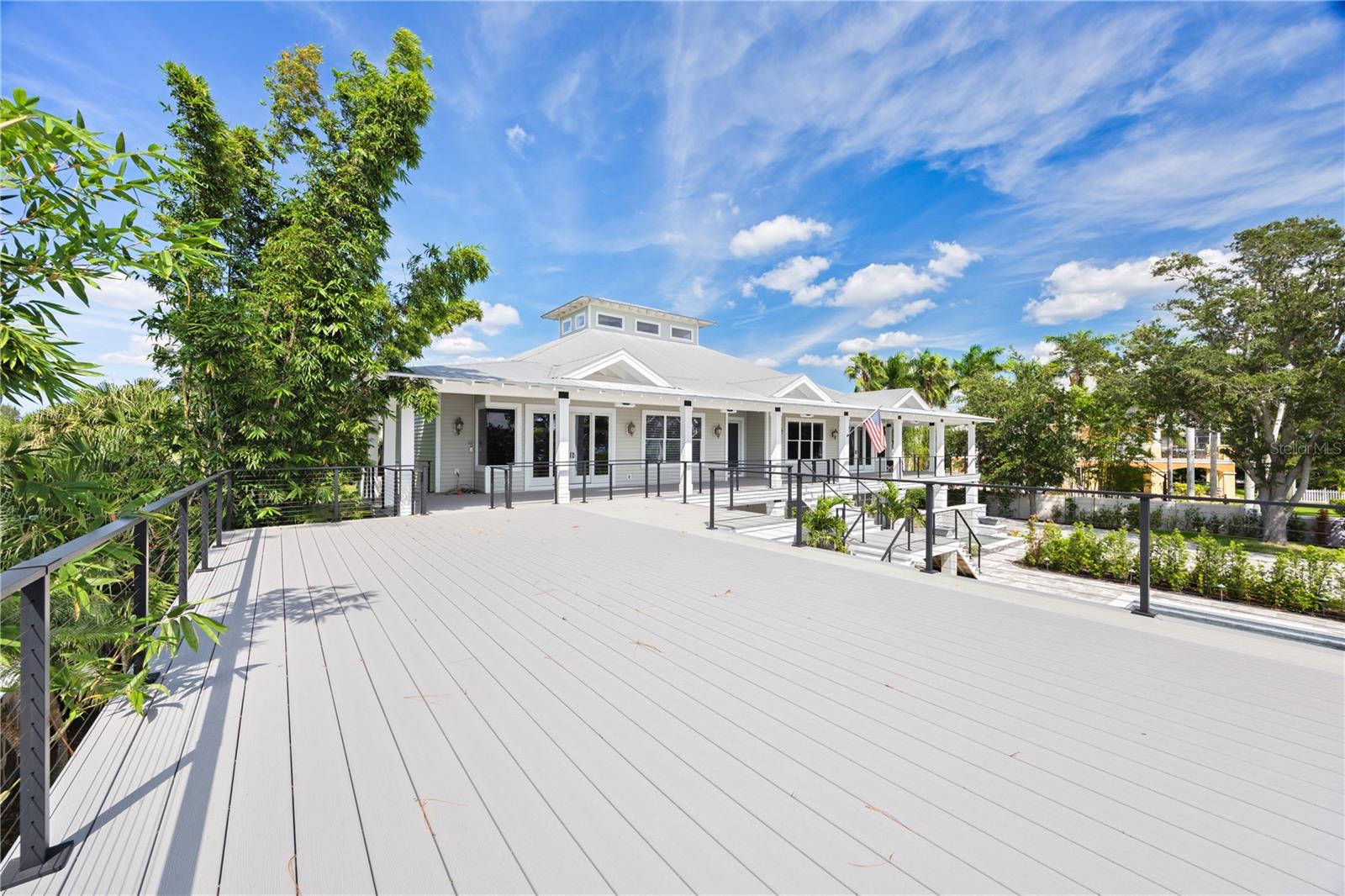 Listing photo id 4 for 80 Shore Drive