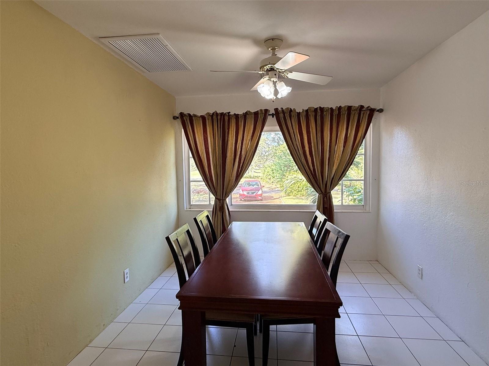 Image 7 of 37 For 1400 Alhambra Way S