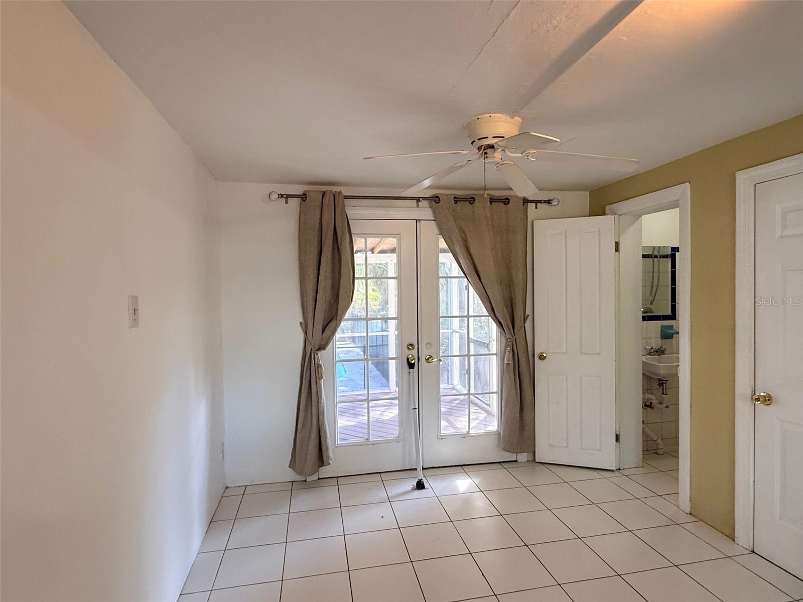 Image 8 of 37 For 1400 Alhambra Way S