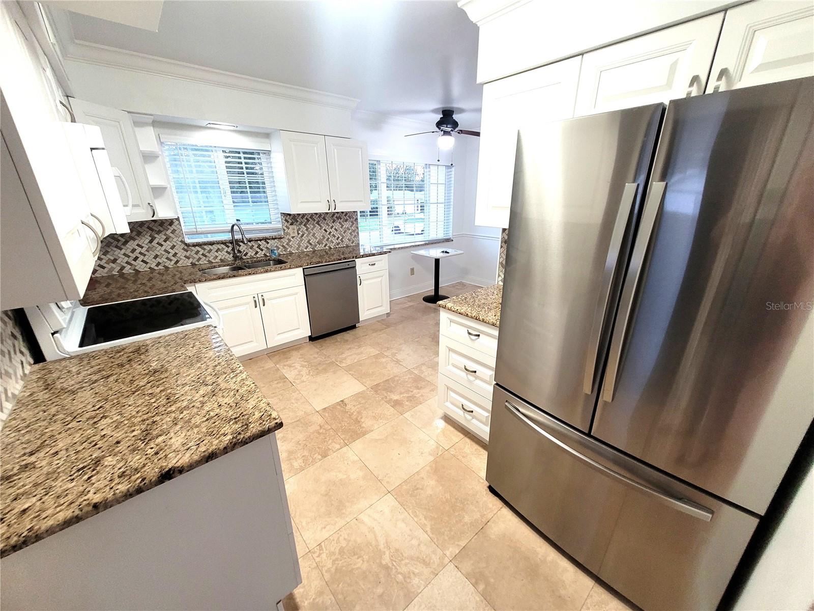 Image 8 of 19 For 356 Overbrook Drive E