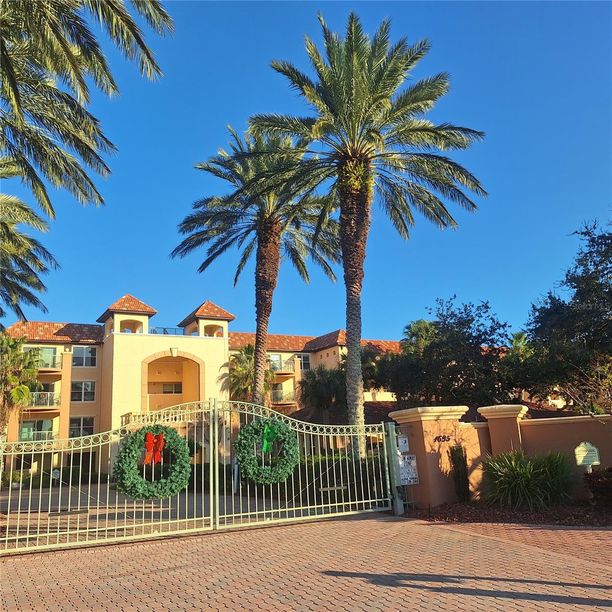 Image 3 of 50 For 1695 Pinellas Bayway S D1