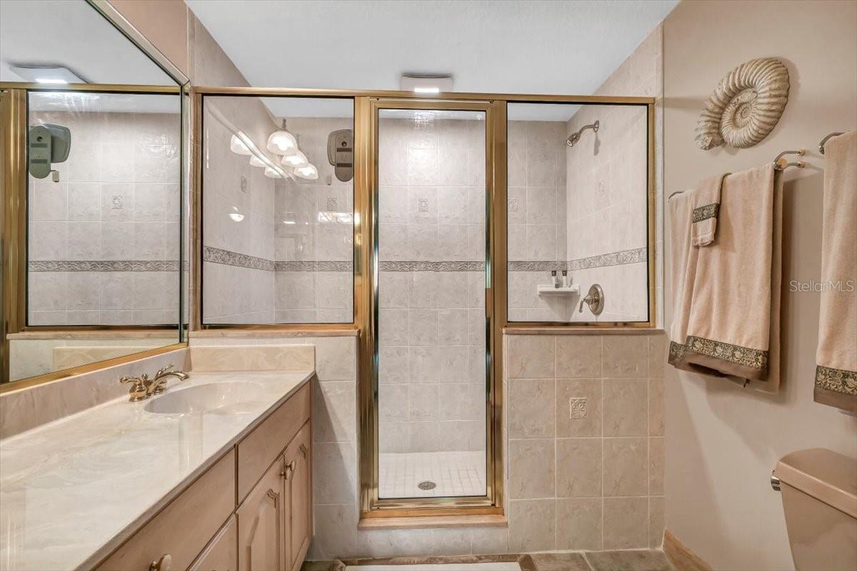 Image 33 of 50 For 1695 Pinellas Bayway S D1