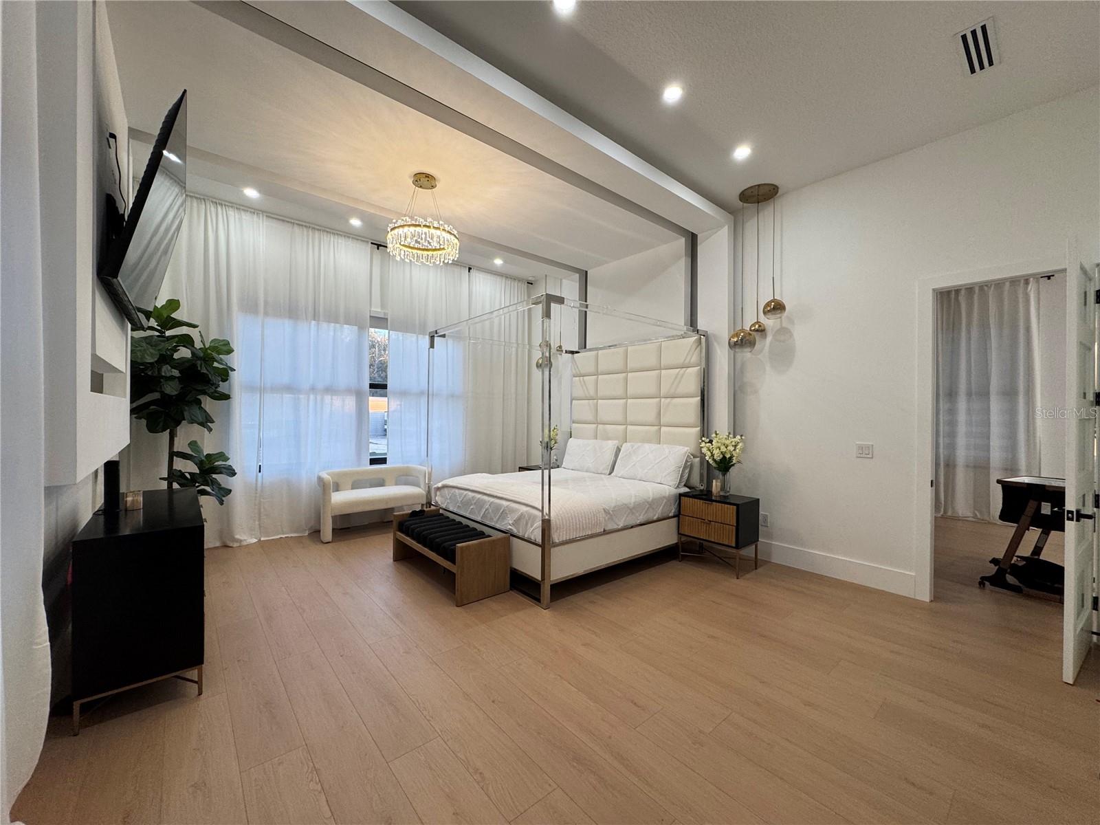 Image 20 of 54 For 17314 Us Highway 41