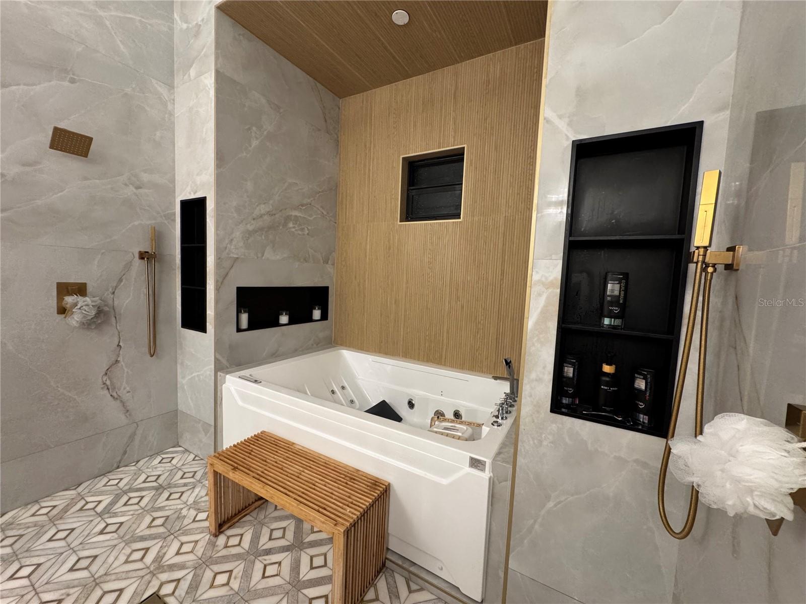 Image 23 of 54 For 17314 Us Highway 41