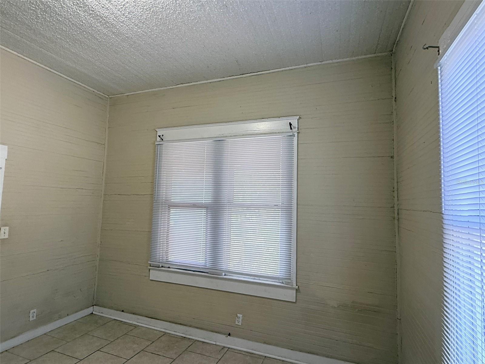 Image 12 of 24 For 2919 Sanchez Street