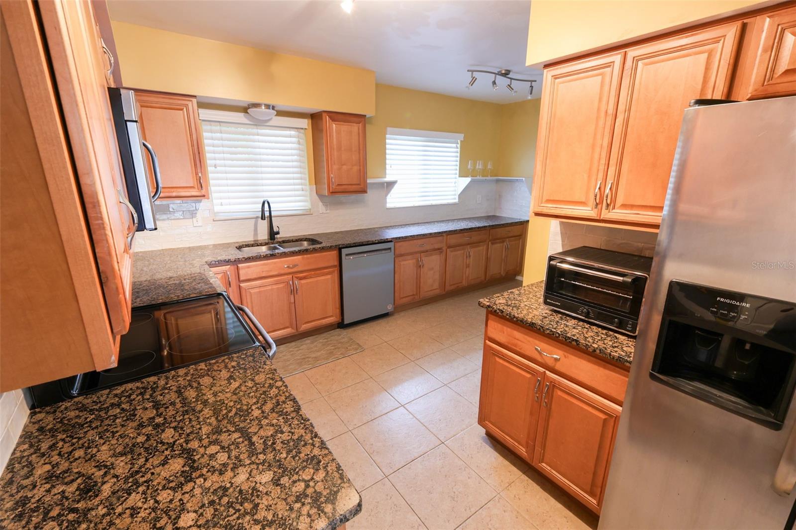 Image 9 of 27 For 1601 Palmwood Drive