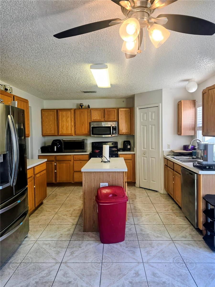 Image 23 of 68 For 5391 Baldock Avenue