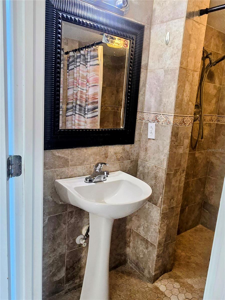 Image 34 of 68 For 5391 Baldock Avenue