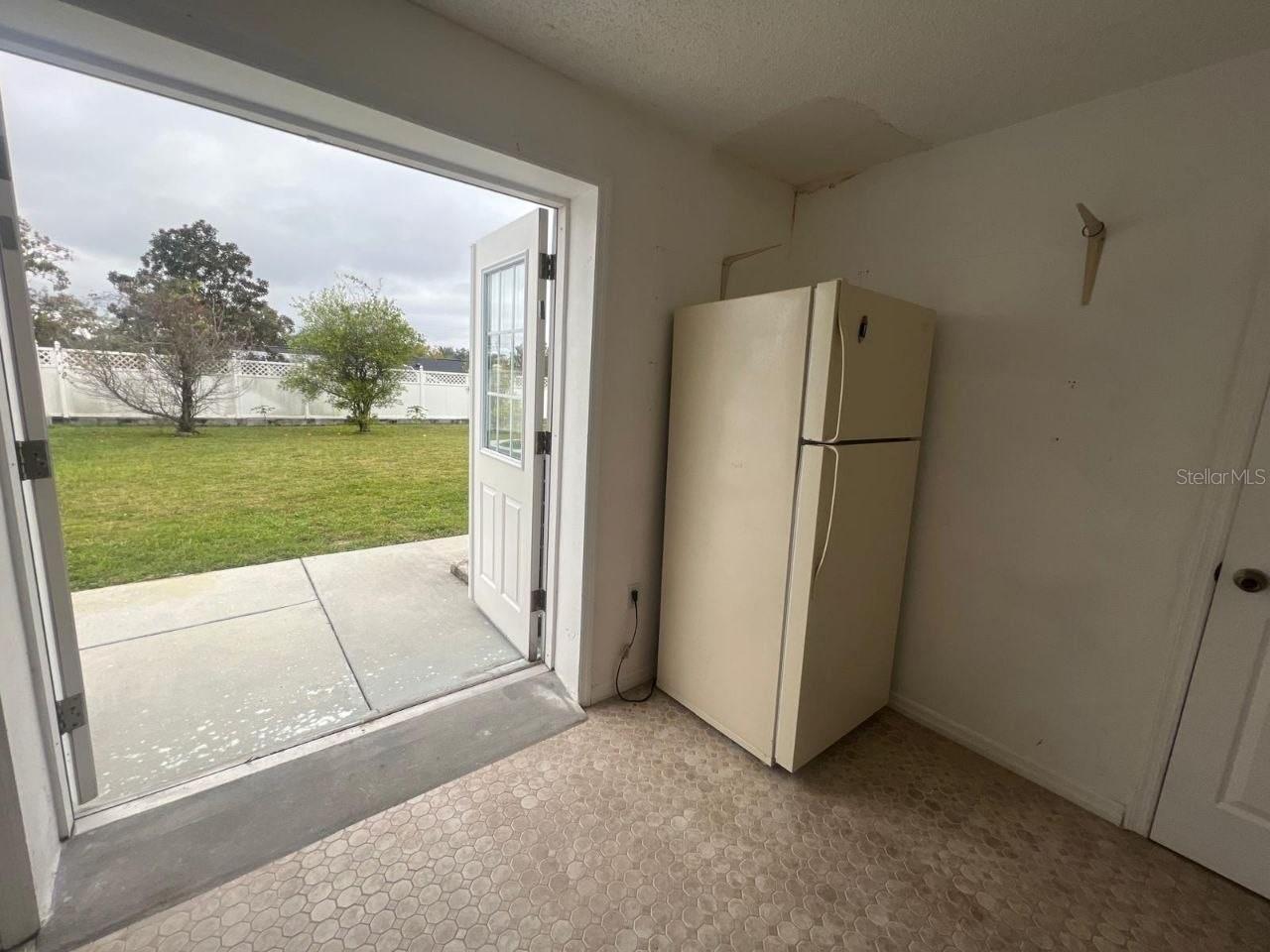 Image 54 of 68 For 5391 Baldock Avenue