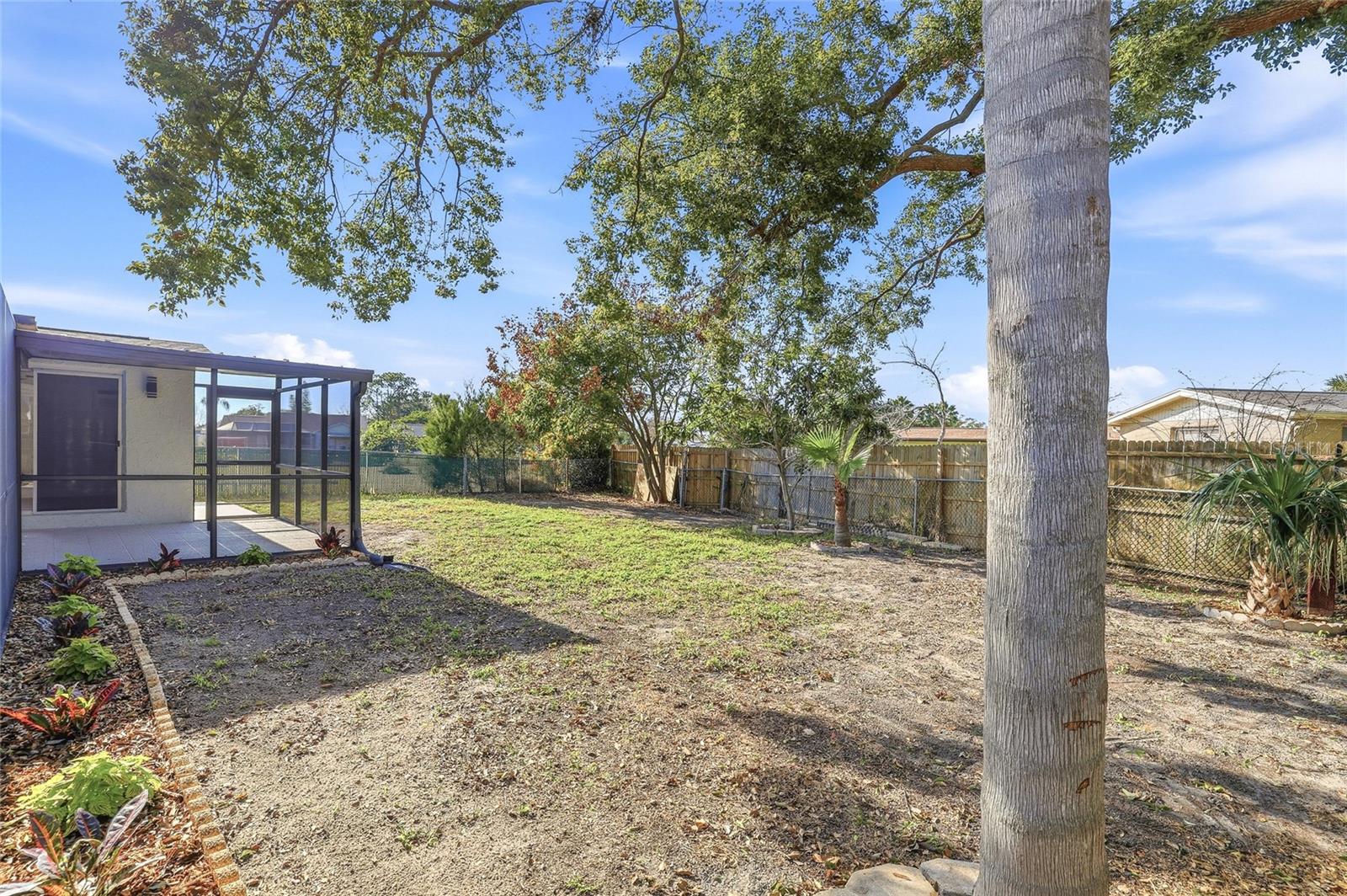 Image 43 of 47 For 9821 Lakeside Lane