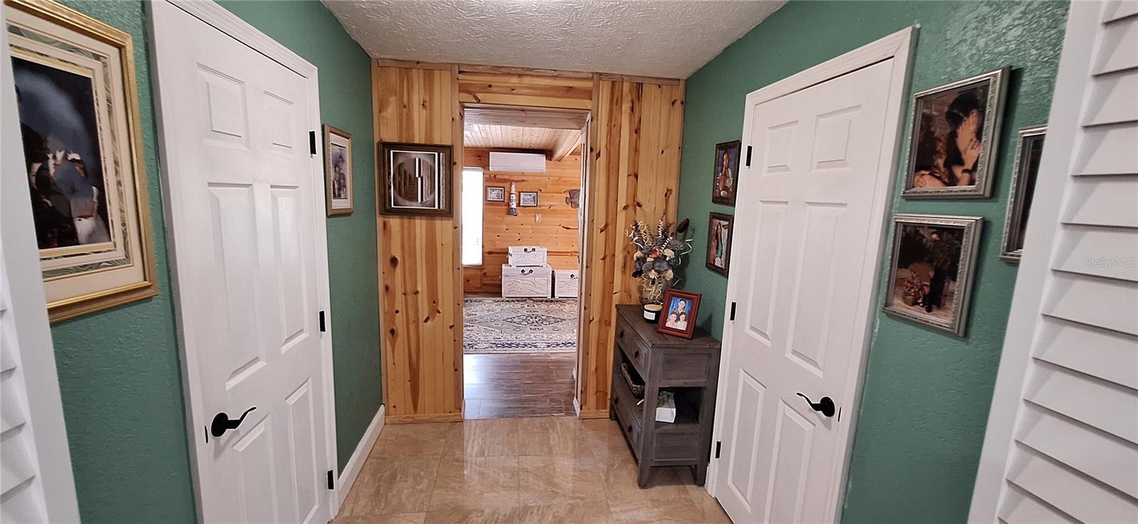 Image 23 of 53 For 5950 49th Avenue N