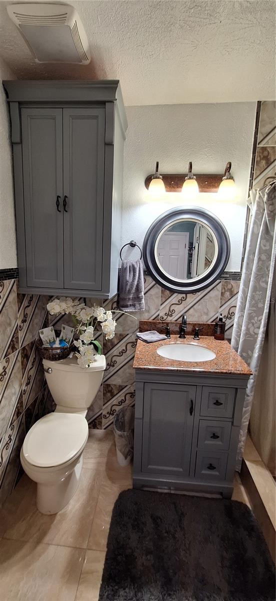 Image 25 of 53 For 5950 49th Avenue N