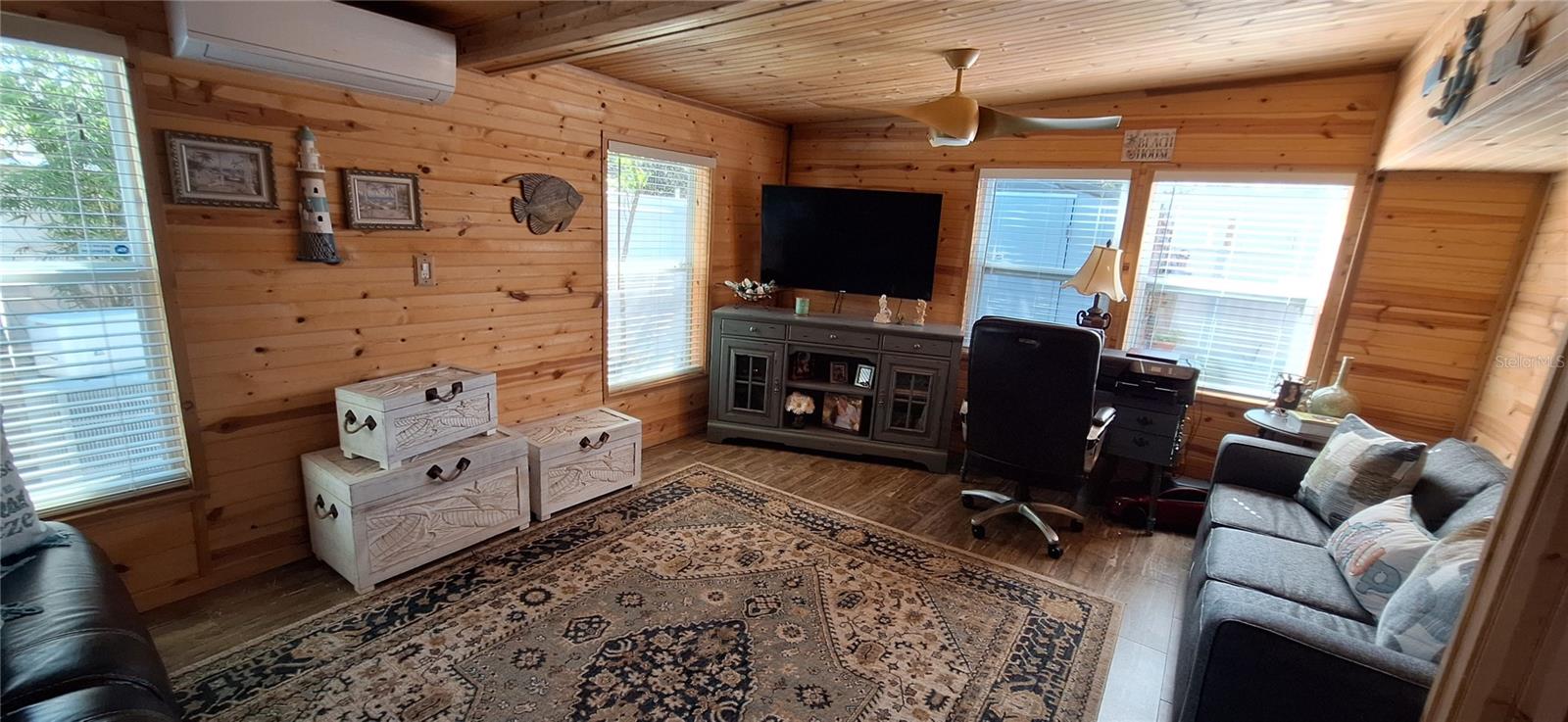 Image 27 of 53 For 5950 49th Avenue N