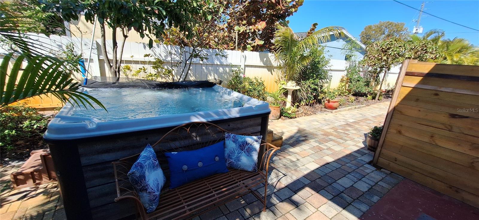 Image 36 of 53 For 5950 49th Avenue N