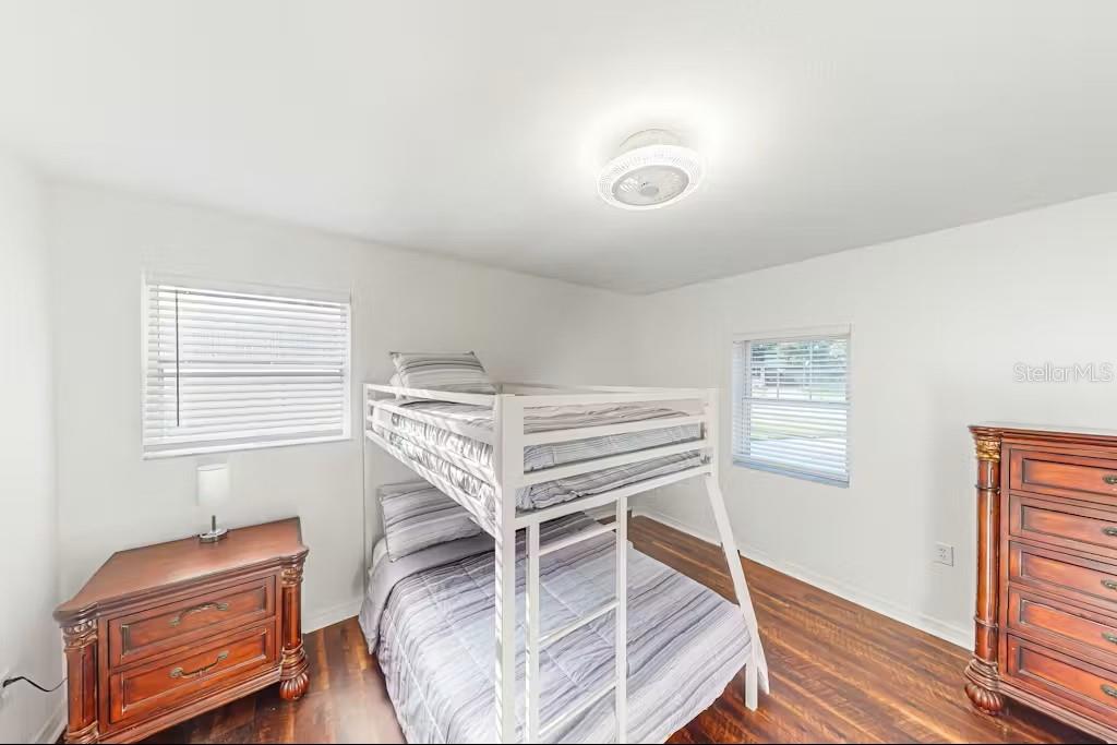 Listing photo id 20 for 6223 Travis Boulevard