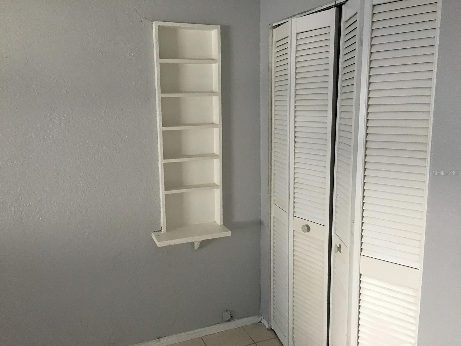 Image 13 of 27 For 715 51st Avenue N