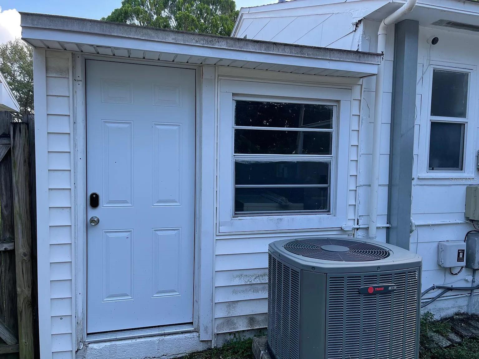 Image 21 of 27 For 715 51st Avenue N