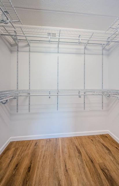 Image 22 of 48 For 416 Meadow Lane 416